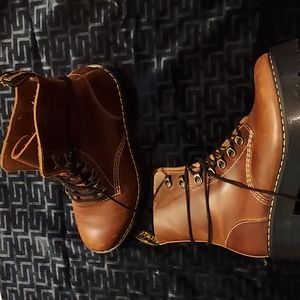 Dr. Martens Leona Boots - Butterscotch 5UK/7US
